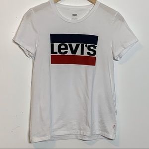 EUC Levi’s red,‎ white, and blue T-shirt